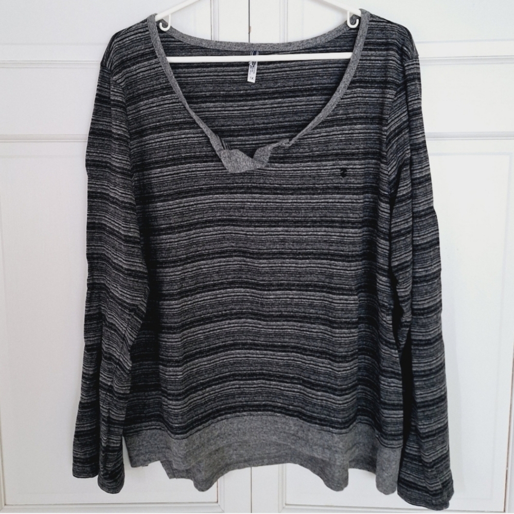 Izod striped long sleeve top